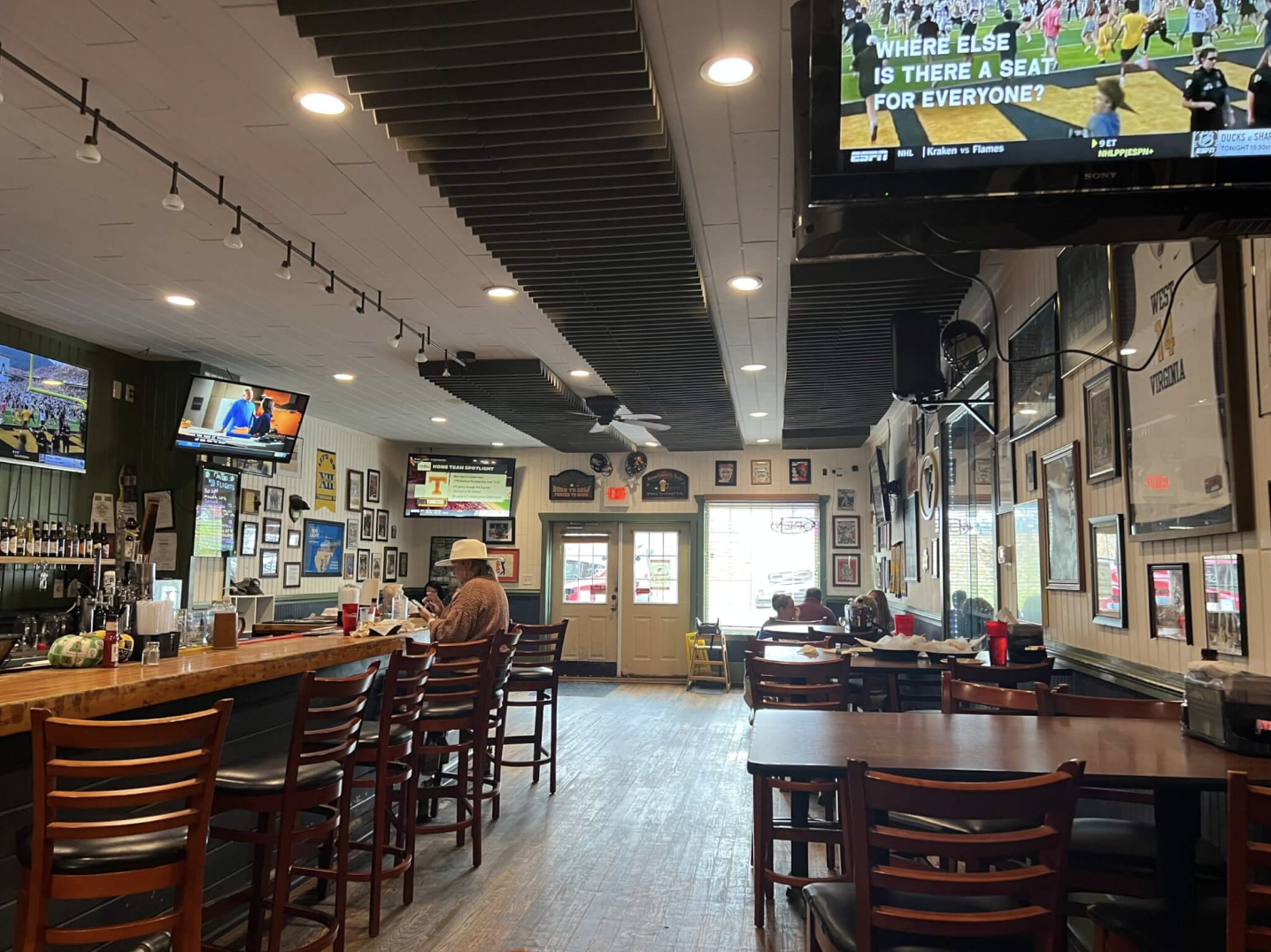 Maloney's Pub